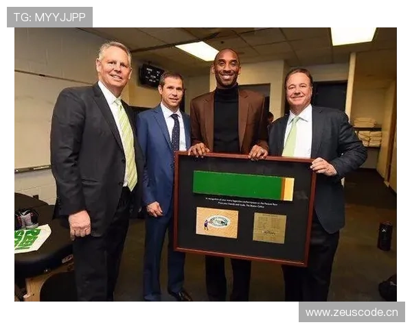 科比凌晨四点的闹钟，比我的花呗还款日还准时