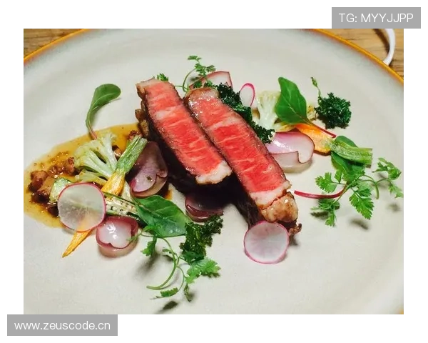 莱万每天凌晨四点起床吃有机牛排配冰水，这谁顶得住